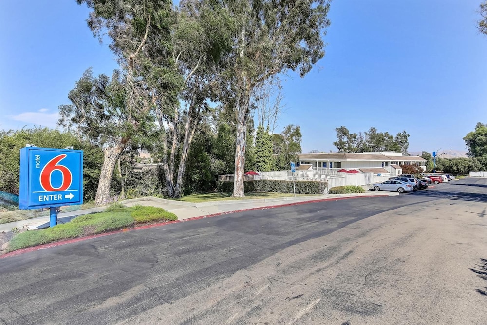 super 8 by wyndham livermore