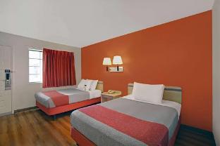 super 8 by wyndham livermore