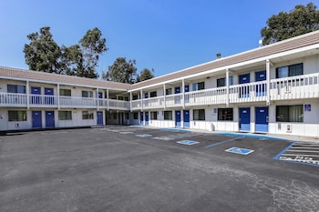 super 8 by wyndham livermore