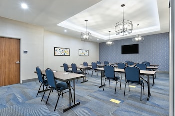la quinta inn and suites by wyndham eagle pass