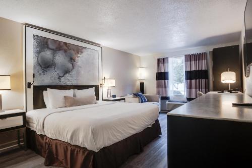 clarks inn savannah airport