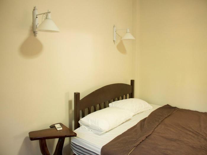 marissa hotel