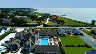 Shore Haven Inn,,3 star