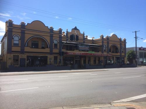 hotel cessnock