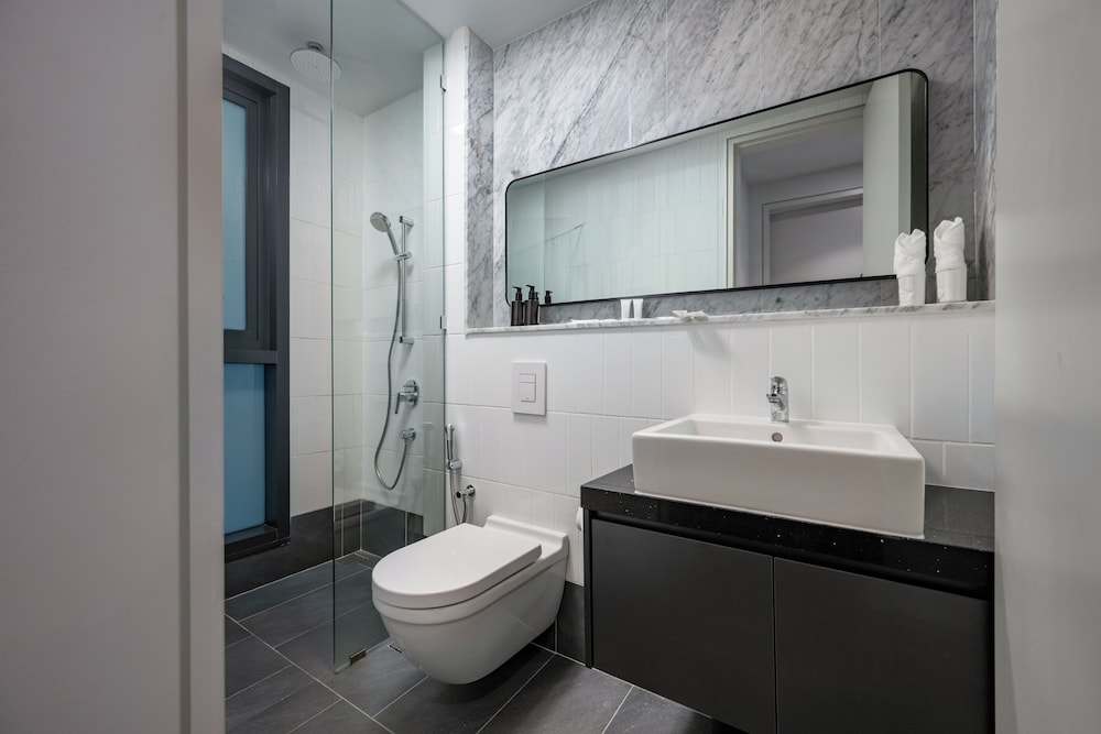 isola klcc hotel trademark collection by wyndham