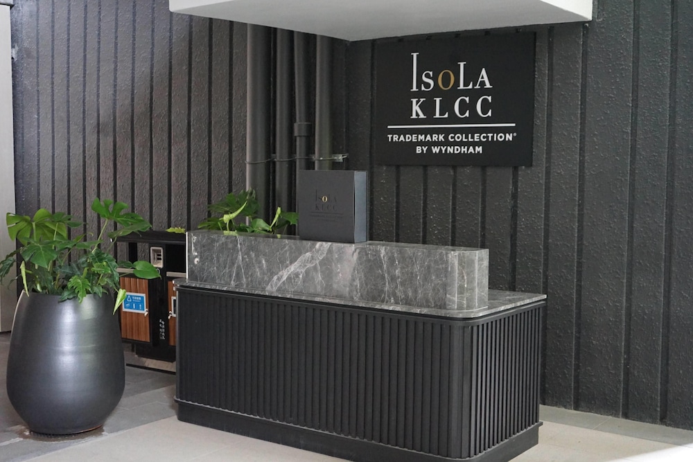 isola klcc hotel trademark collection by wyndham