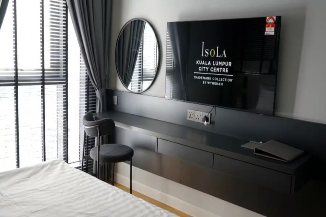 isola klcc hotel trademark collection by wyndham