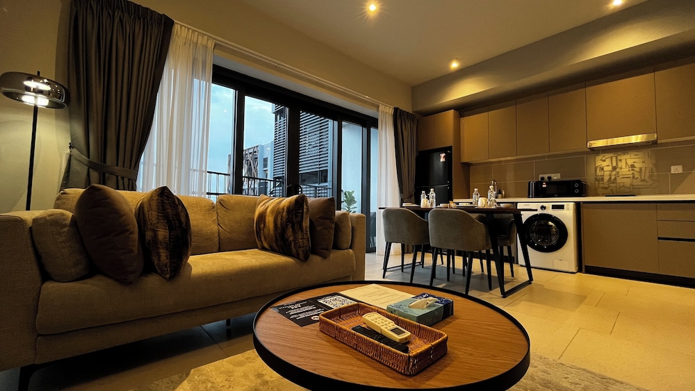 isola klcc hotel trademark collection by wyndham