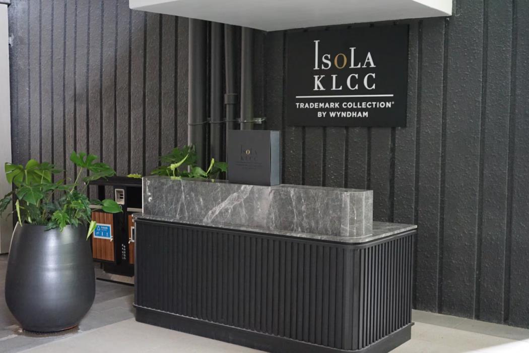 isola klcc hotel trademark collection by wyndham