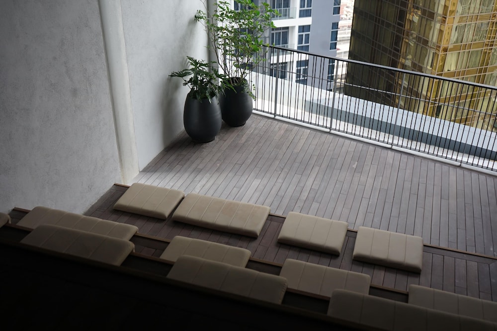 isola klcc hotel trademark collection by wyndham