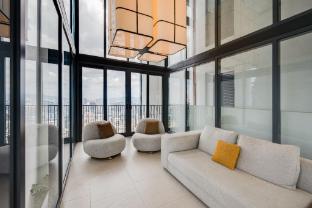 isola klcc hotel trademark collection by wyndham