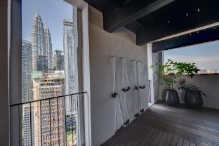 isola klcc hotel trademark collection by wyndham