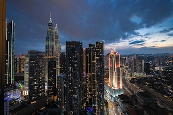 isola klcc hotel trademark collection by wyndham