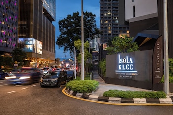 isola klcc hotel trademark collection by wyndham