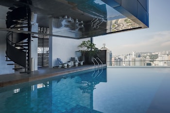 isola klcc hotel trademark collection by wyndham