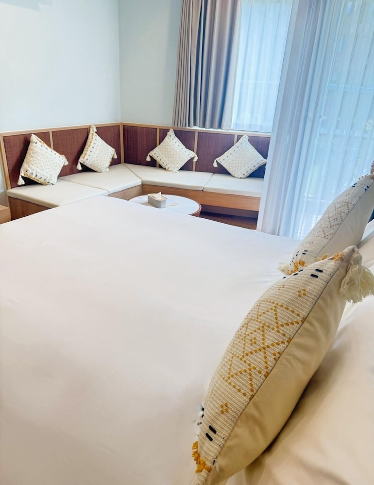 wyndham garden samui wing