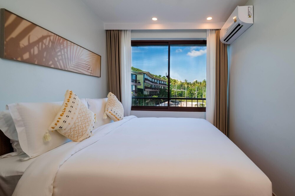 wyndham garden samui wing