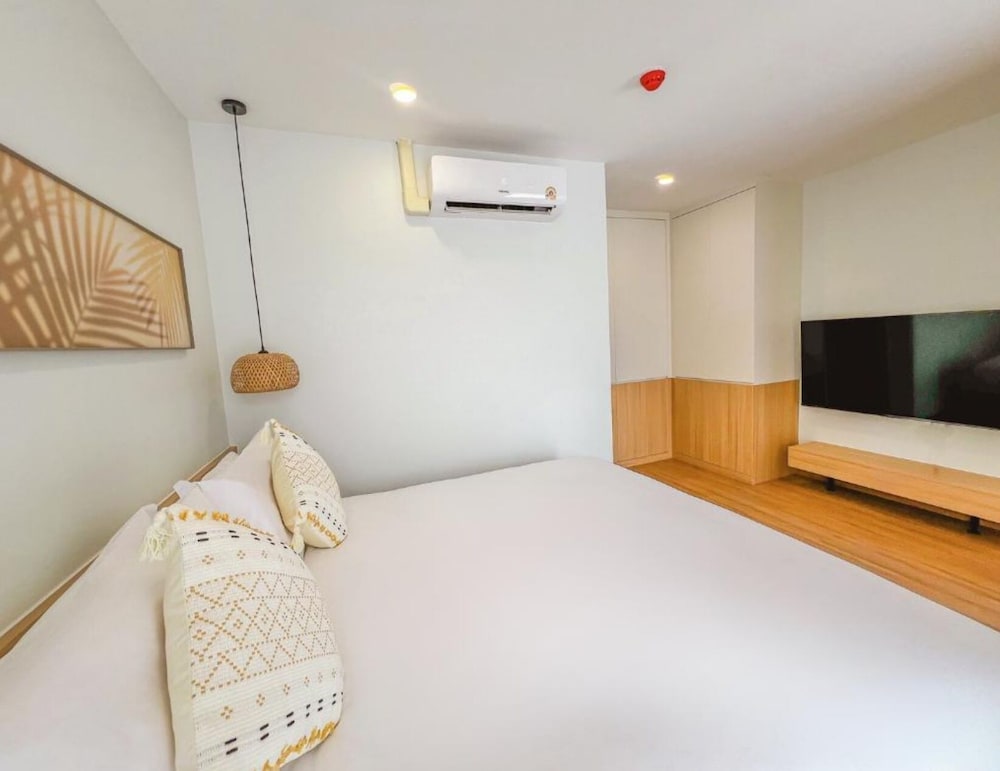 wyndham garden samui wing