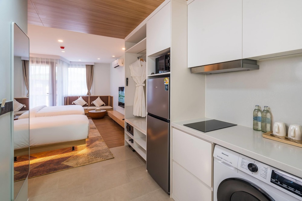 wyndham garden samui wing