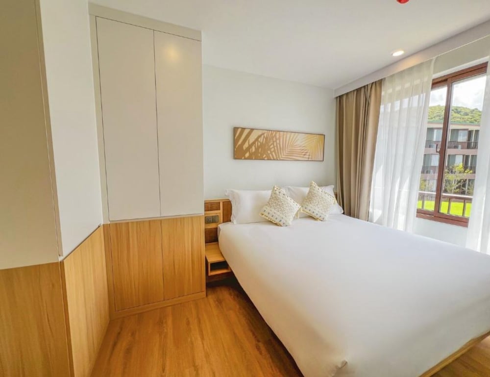 wyndham garden samui wing