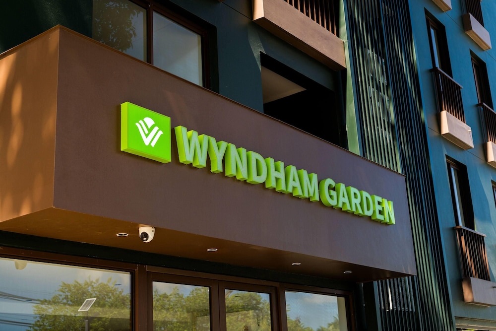 wyndham garden samui wing