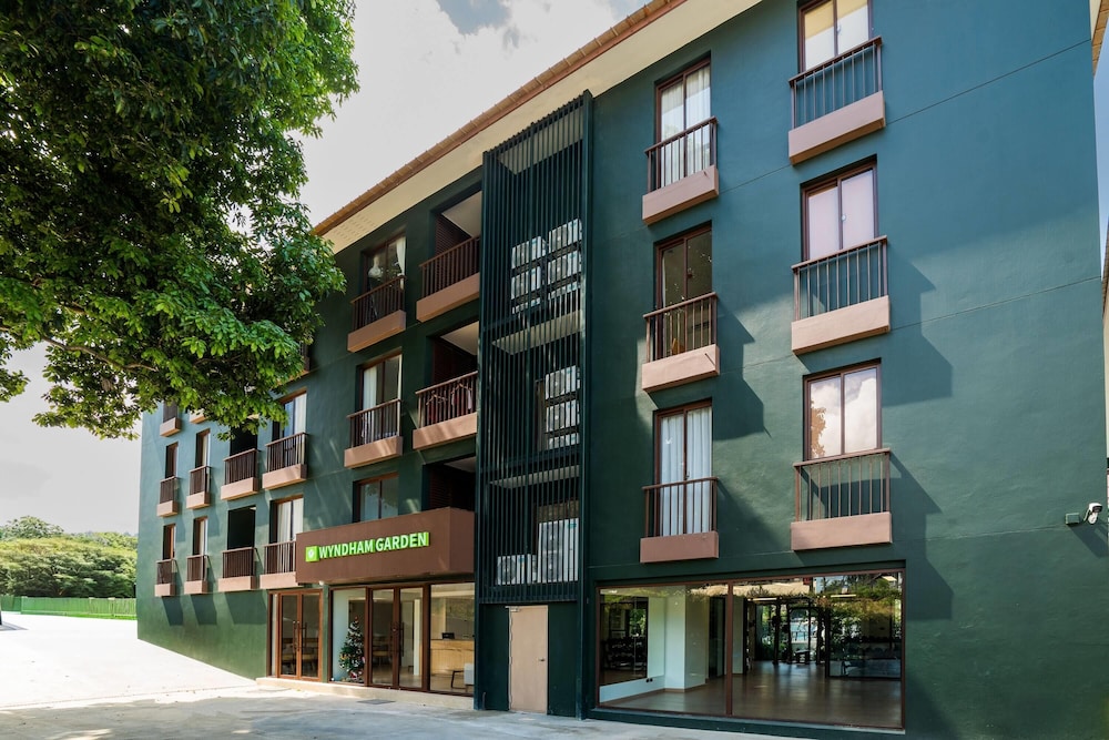wyndham garden samui wing