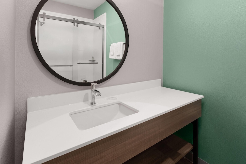 echo suites extended stay by wyndham austin round rock