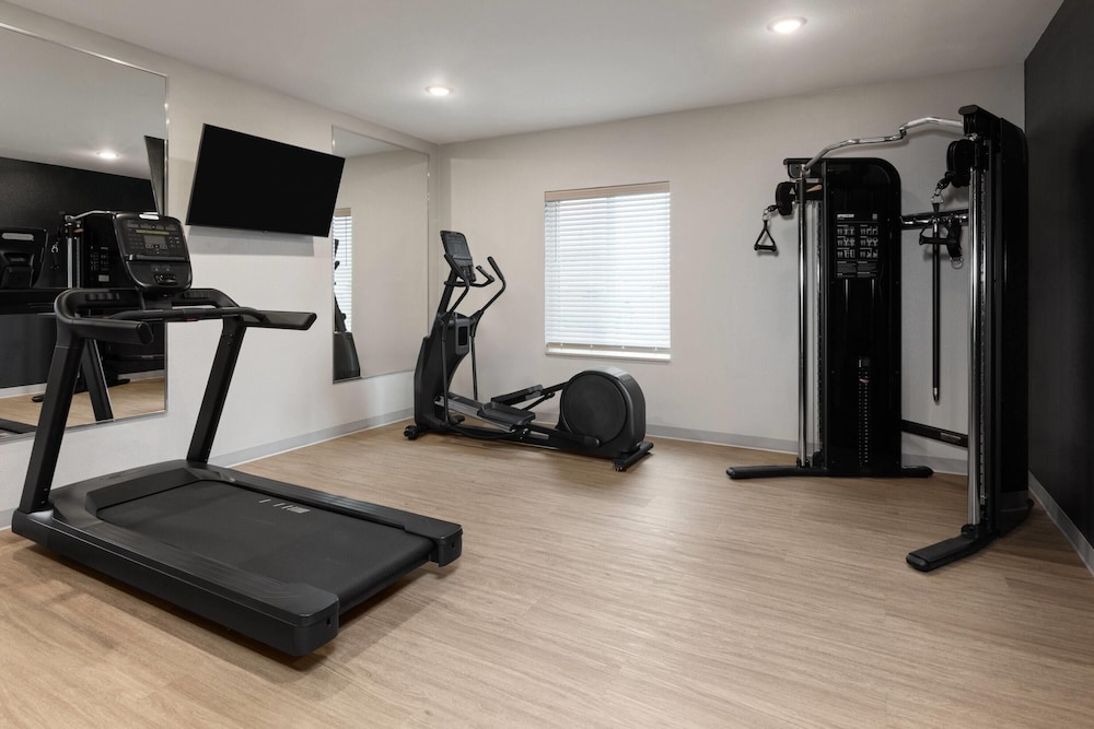 echo suites extended stay by wyndham austin round rock