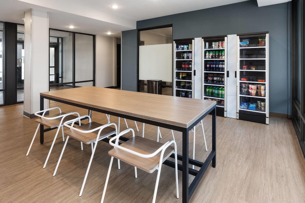 echo suites extended stay by wyndham austin round rock