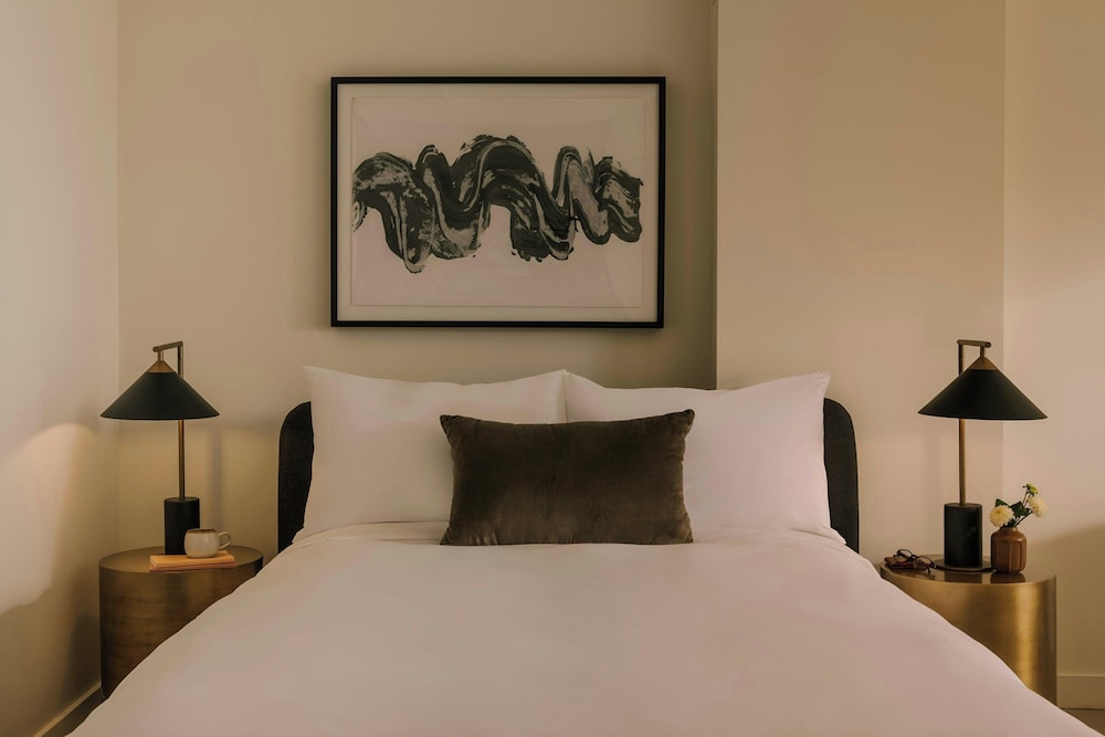 reside craftsman los angeles a wyndham residence