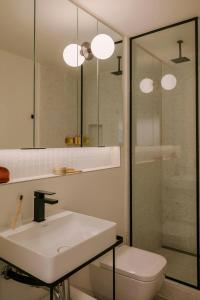 reside craftsman los angeles a wyndham residence