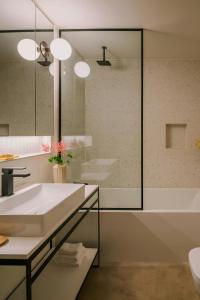 reside craftsman los angeles a wyndham residence