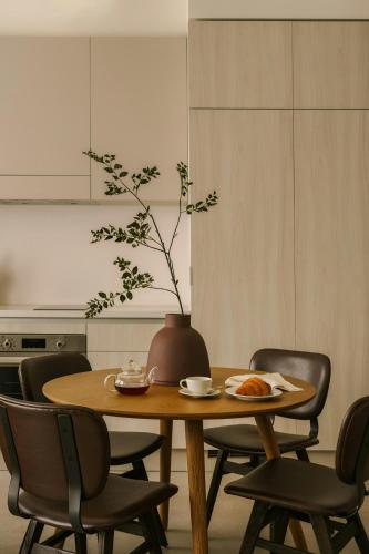 reside craftsman los angeles a wyndham residence