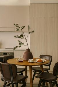 reside craftsman los angeles a wyndham residence