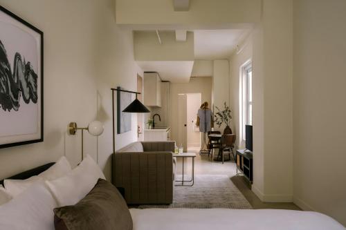 reside craftsman los angeles a wyndham residence
