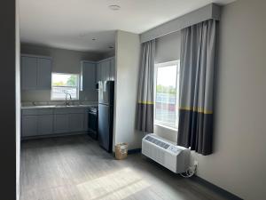 super 8 by wyndham baytown