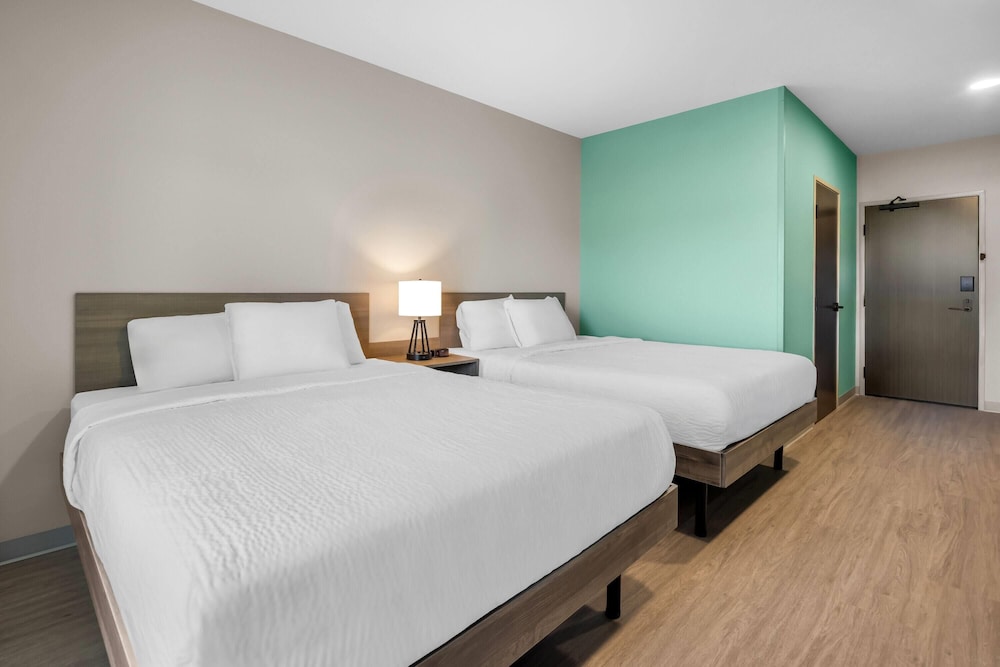 echo suites extended stay by wyndham colorado springs airpt