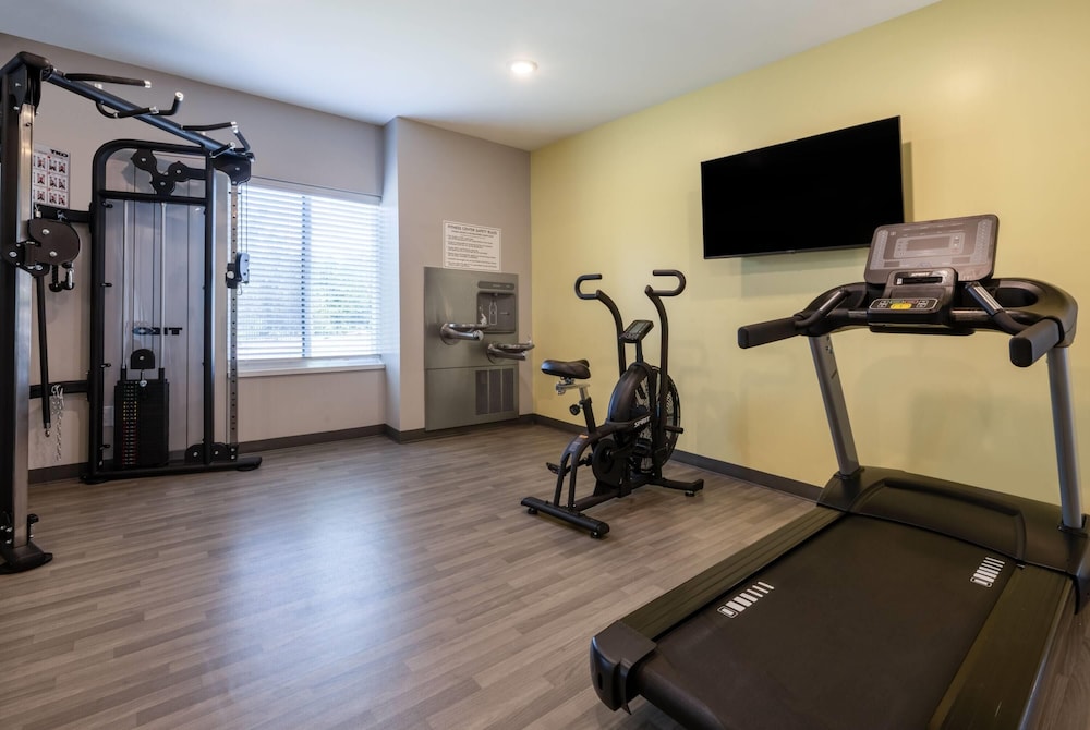 echo suites extended stay by wyndham colorado springs airpt
