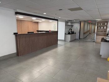 Wingate By Wyndham Jacksonville Fl,4690 Salisbury Rd,3 star