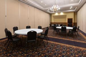days inn and suites by wyndham festus