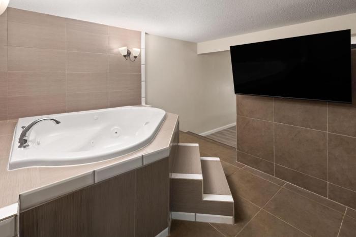days inn and suites by wyndham festus