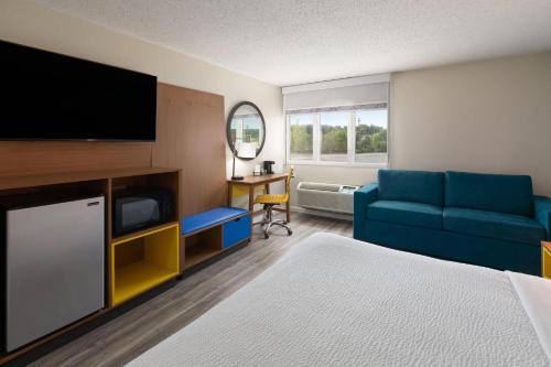 days inn and suites by wyndham festus