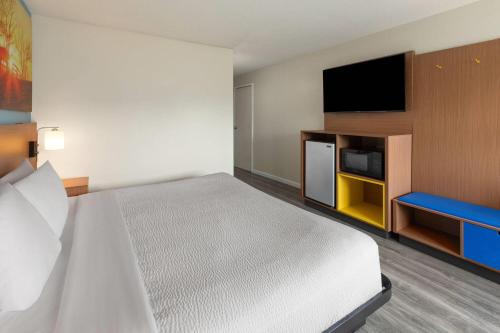 days inn and suites by wyndham festus