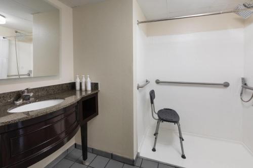 days inn and suites by wyndham festus