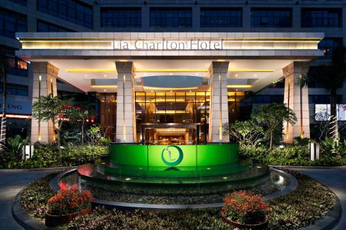 lia charlton hotel shenzhen