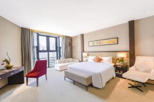 lia charlton hotel shenzhen