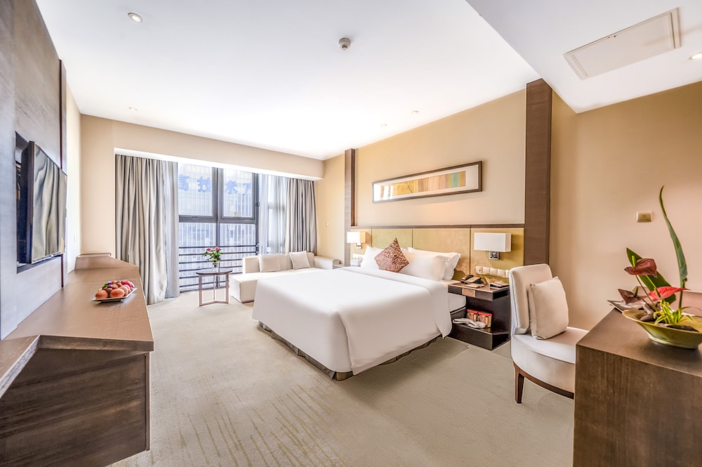 lia charlton hotel shenzhen