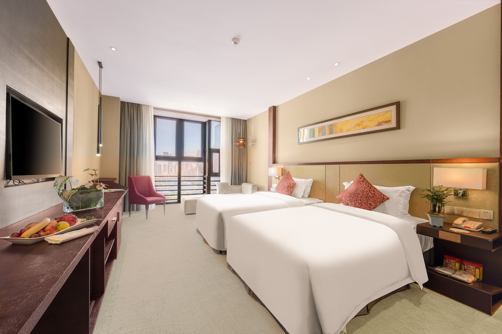 lia charlton hotel shenzhen