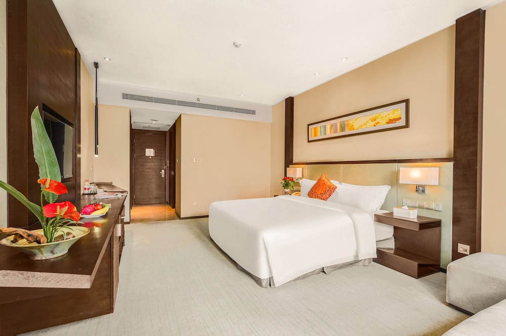 lia charlton hotel shenzhen