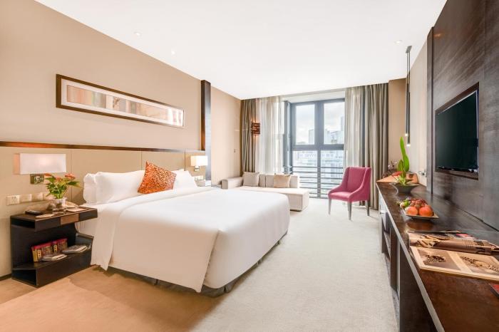 lia charlton hotel shenzhen